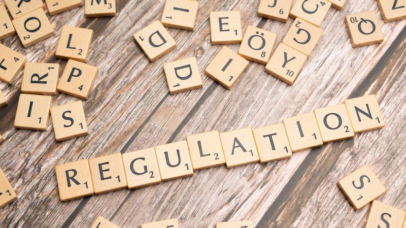 Mots liés à la réglementation et aux règles d’activité.