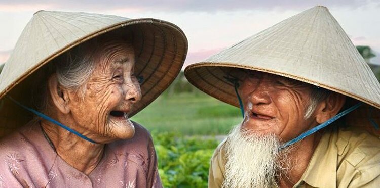 people living in vietnam have huge smile, very friendly and welcome foreigners