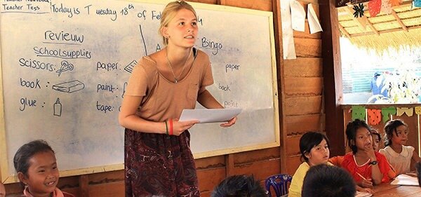 native english teach english in Cambodia without tefl