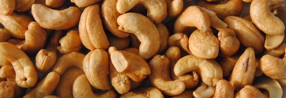 Transformation and processing roasted cashew nuts