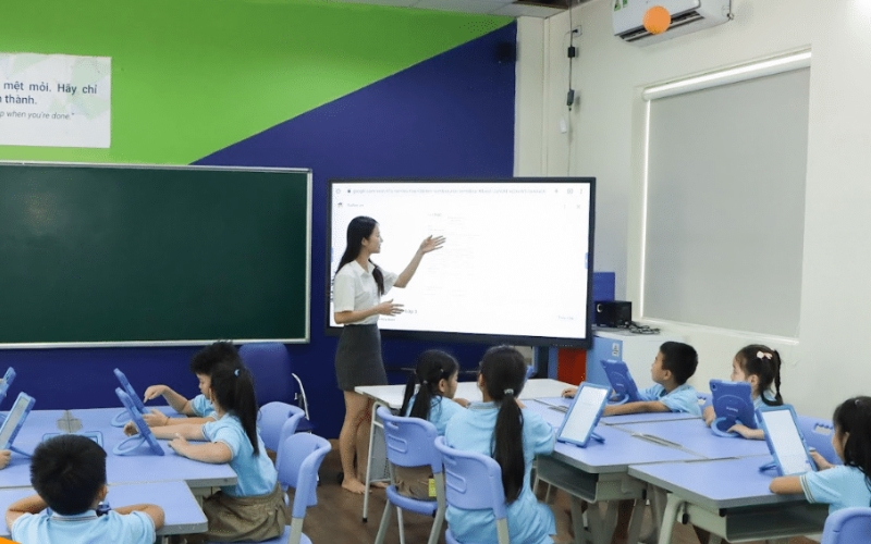 Classe connectée illustrant l’EdTech au Vietnam.
