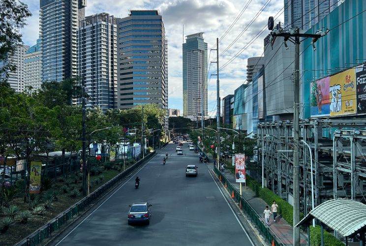 Modern business district in Makati, Philippines.