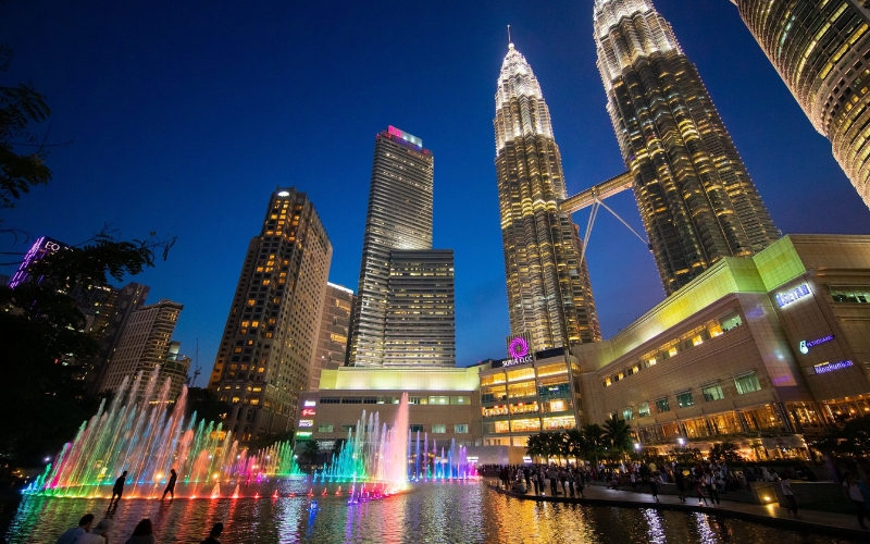 Skyline de Kuala Lumpur illustrant les coûts de bureaux en Malaisie.