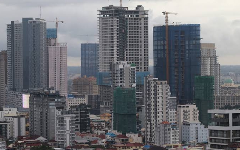 Le cadre juridique au Cambodge couvre les réglementations commerciales, les politiques d’investissement étranger, les exigences en matière de licences et la conformité juridique.